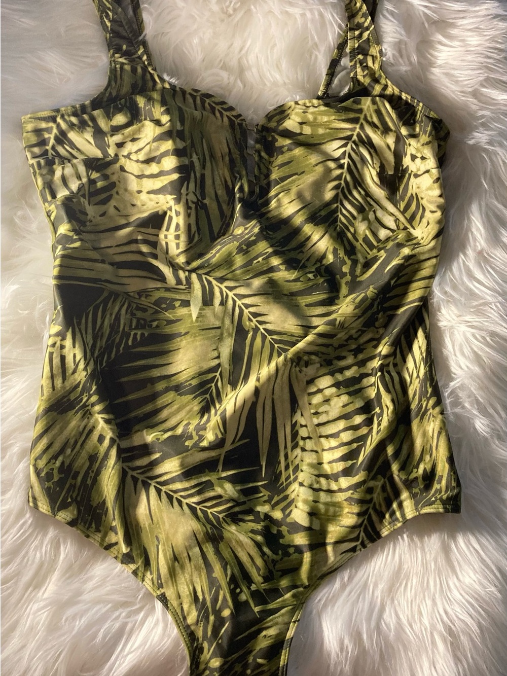 Avenue Women’s Green Palm-Print One Piece Swimsuit